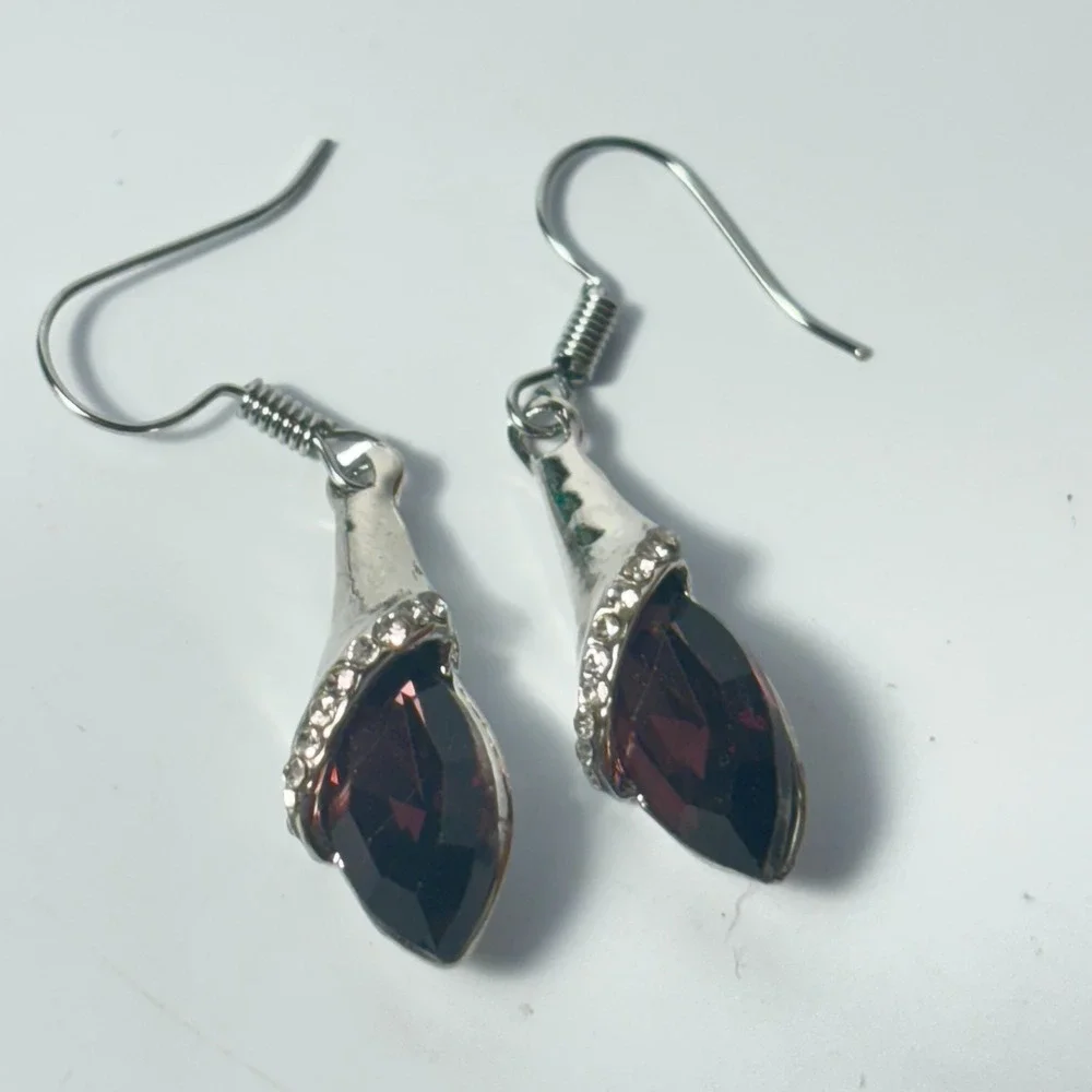 The Unbranded Brand pretty earrings